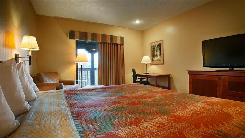 Best Western Stagecoach Inn Pollock Pines Экстерьер фото